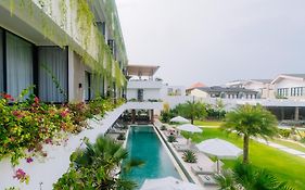 Octa Canggu Villa And Condotel